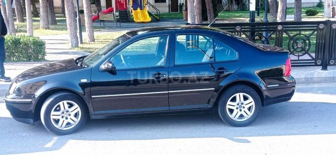 Volkswagen Bora 2003, 216,000 km - 1.6 l - Bakı