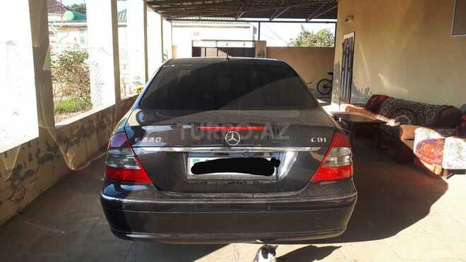 Mercedes E 220 2006, 320,000 km - 2.2 л - Bakı