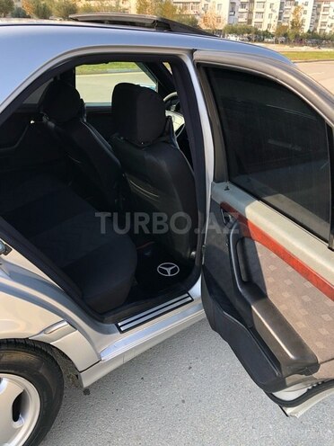 Mercedes C 180 1997, 288,000 km - 1.8 л - Bakı