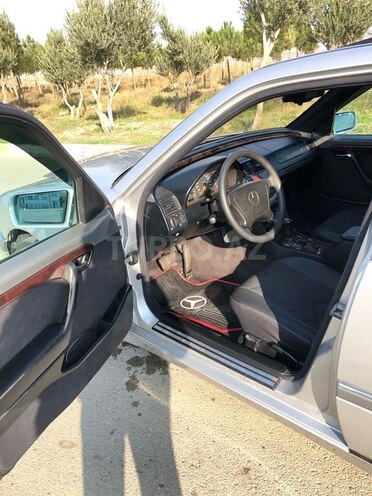 Mercedes C 180 1997, 288,000 km - 1.8 л - Bakı