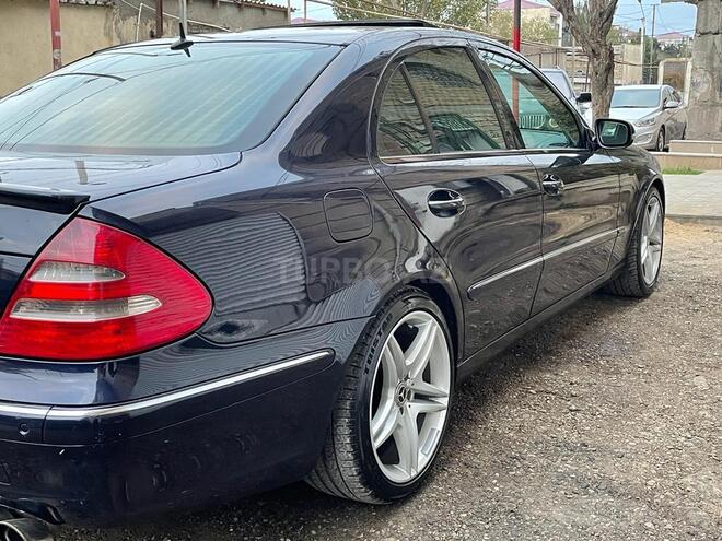 Mercedes E 240 2002, 331,000 km - 2.6 l - Sumqayıt