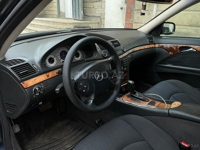 Mercedes E 240 2002, 331,000 km - 2.6 l - Sumqayıt