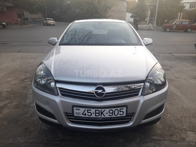 Opel Astra 2009, 131,000 km - 1.4 l - Mingəçevir