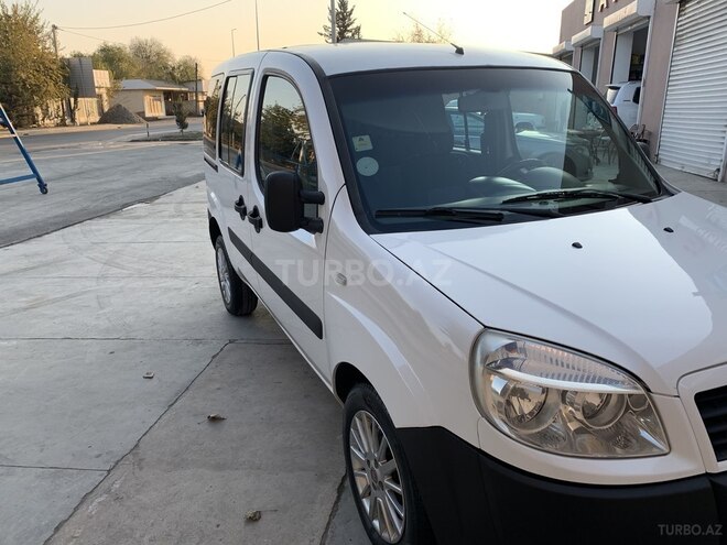 Fiat Doblo 2010, 234,000 km - 1.4 l - Bakı