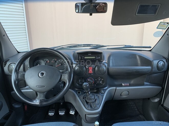 Fiat Doblo 2010, 234,000 km - 1.4 l - Bakı
