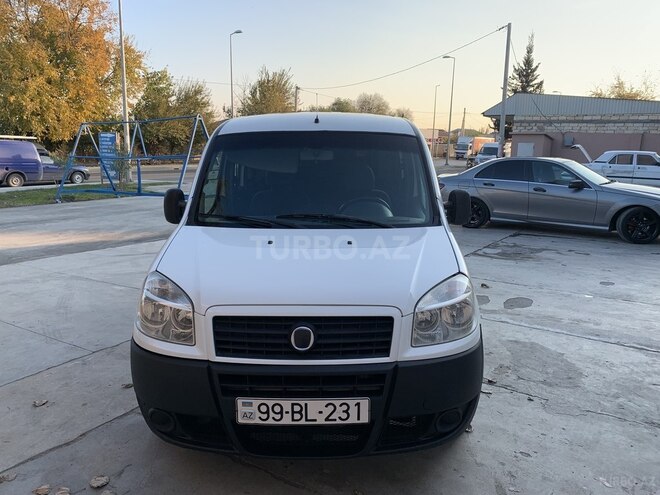 Fiat Doblo 2010, 234,000 km - 1.4 l - Bakı
