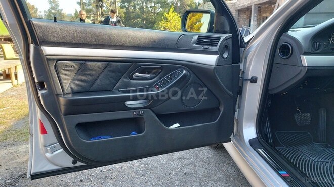 BMW 525 2001, 230,000 km - 2.5 l - Naftalan