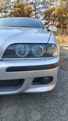 BMW 525 2001, 230,000 km - 2.5 l - Naftalan