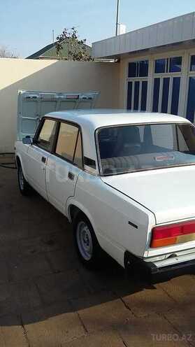 LADA (VAZ) 2107 2004, 120,000 km - 1.6 л - Salyan