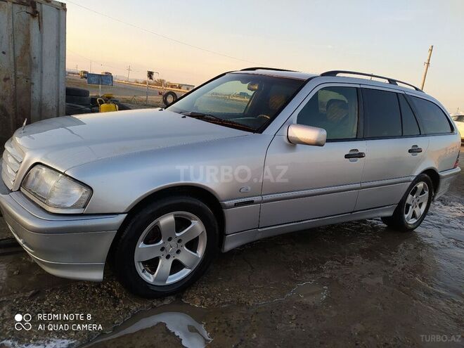 Mercedes C 220 2000, 303,000 km - 2.2 л - Bakı