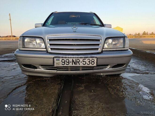 Mercedes C 220 2000, 303,000 km - 2.2 л - Bakı