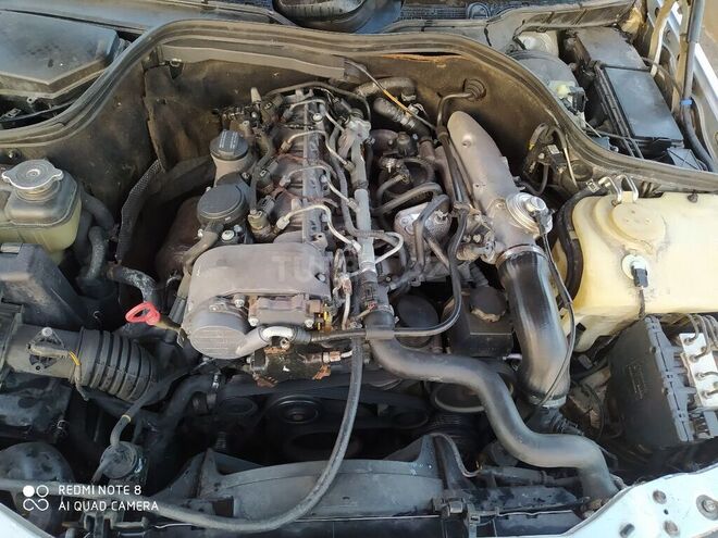 Mercedes C 220 2000, 303,000 km - 2.2 л - Bakı