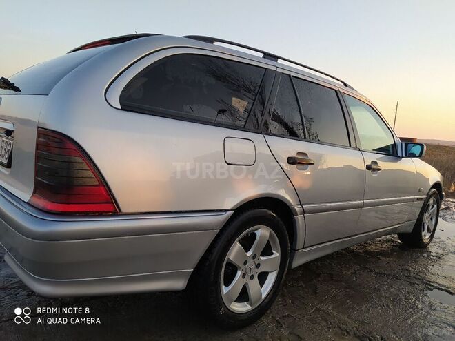 Mercedes C 220 2000, 303,000 km - 2.2 л - Bakı