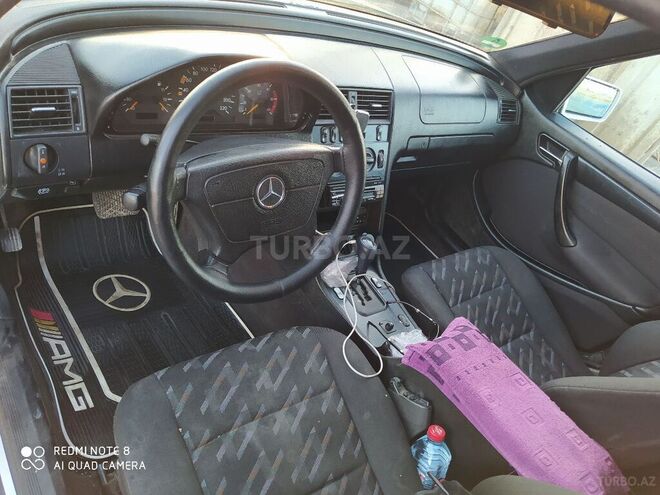 Mercedes C 220 2000, 303,000 km - 2.2 л - Bakı