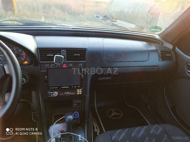Mercedes C 220 2000, 303,000 km - 2.2 л - Bakı