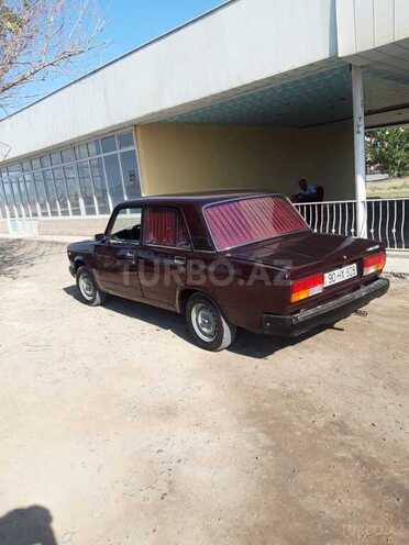 LADA (VAZ) 2107 2009, 82,000 km - 1.5 l - Salyan