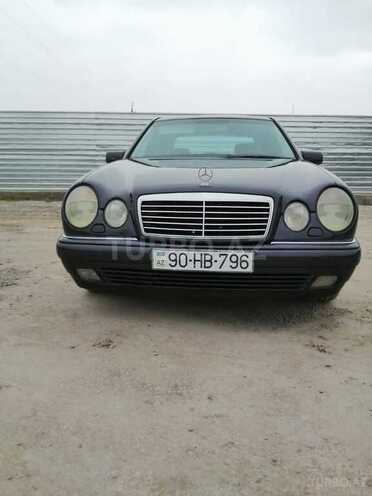 Mercedes E 220 1998, 300,000 km - 2.2 l - Ucar