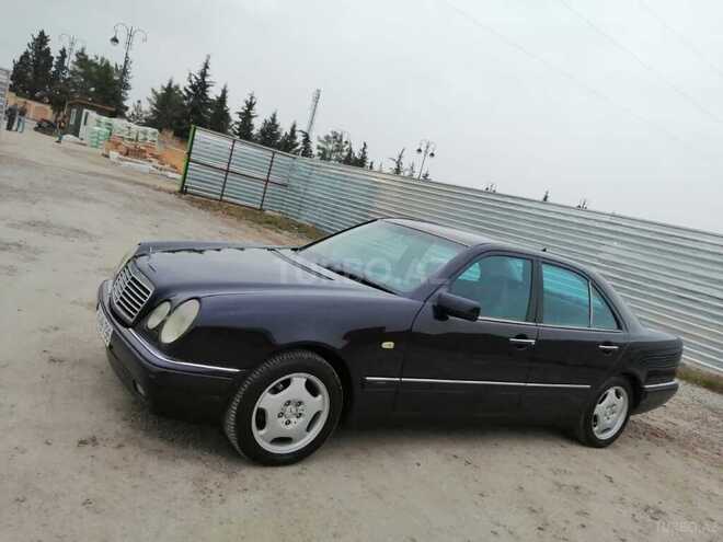Mercedes E 220 1998, 300,000 km - 2.2 l - Ucar
