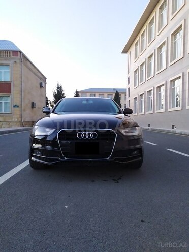 Audi A4 2014, 110,000 km - 2.0 л - Bakı
