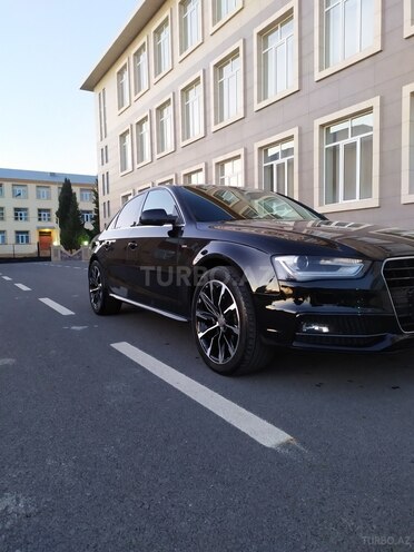 Audi A4 2014, 110,000 km - 2.0 л - Bakı