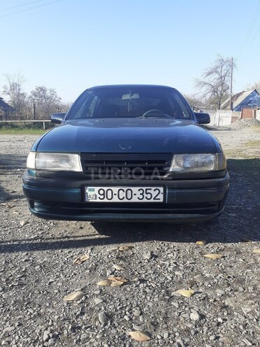 Opel Vectra 1995, 490,575 km - 1.8 l - Qax