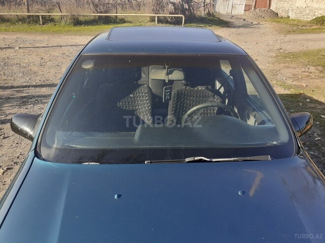 Opel Vectra 1995, 490,575 km - 1.8 l - Qax