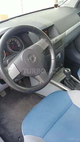 Opel Astra 2004, 200,000 km - 1.4 l - Bakı