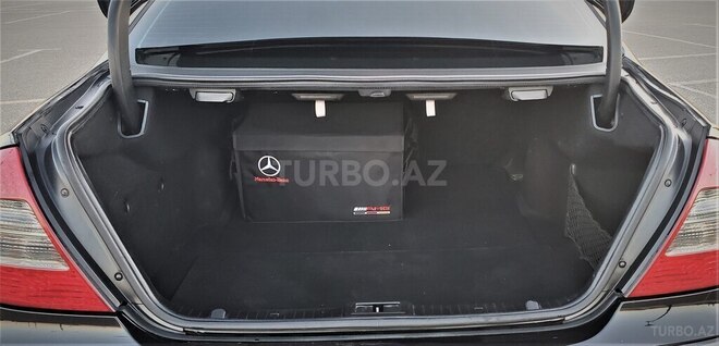 Mercedes E 350 2006, 261,500 km - 3.5 l - Bakı