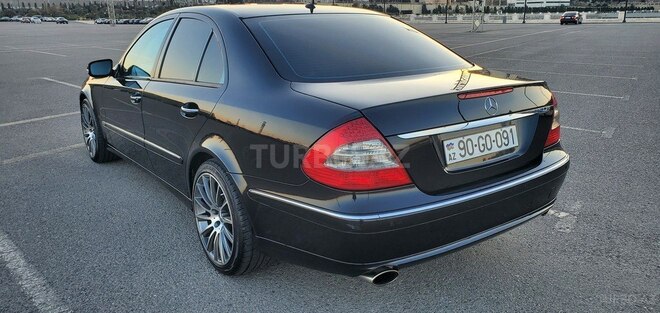 Mercedes E 350 2006, 261,500 km - 3.5 l - Bakı