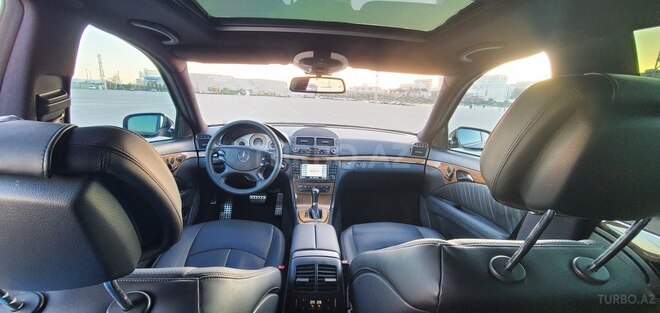 Mercedes E 350 2006, 261,500 km - 3.5 l - Bakı