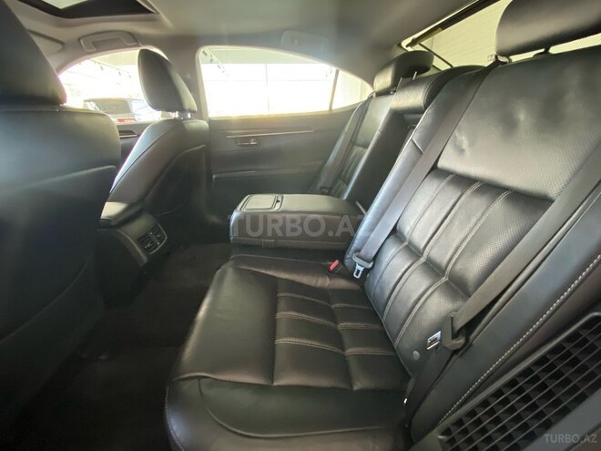 Lexus ES 300h 2016, 90,000 km - 2.5 l - Bakı