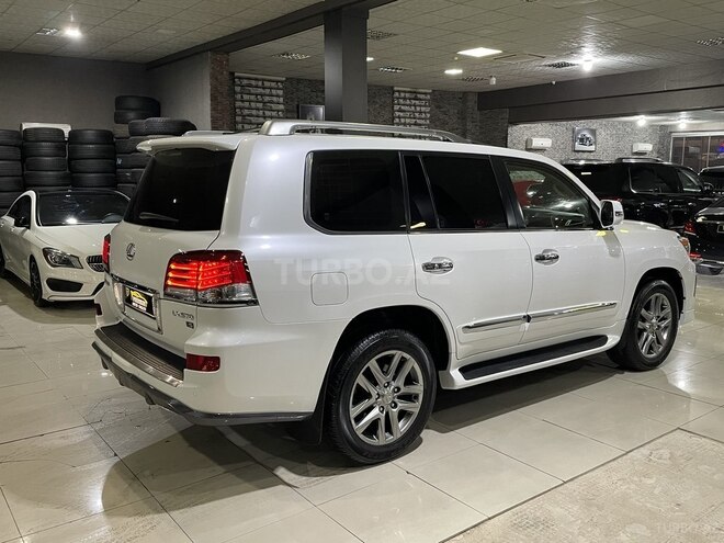 Lexus LX 570