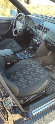 Mercedes C 220 2000, 321,000 km - 2.2 l - Bakı
