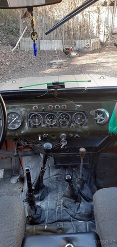 UAZ 469 1987, 150,000 km - 2.4 л - Qax