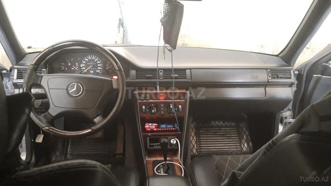 Mercedes E 220 1995, 470,000 km - 2.2 l - Bakı