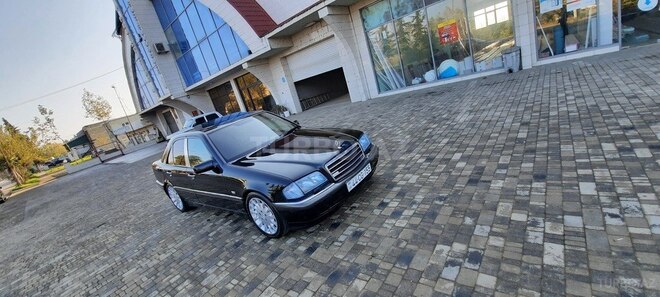 Mercedes C 240 1997, 230,000 km - 2.4 l - Masallı