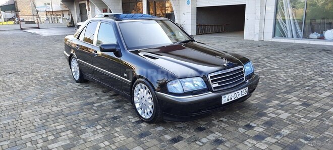 Mercedes C 240 1997, 230,000 km - 2.4 l - Masallı