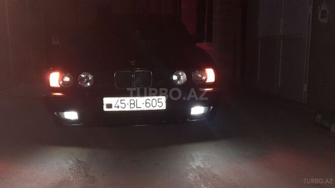 BMW 520 1990, 250,000 km - 2.0 л - Mingəçevir