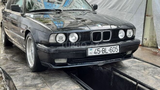 BMW 520 1990, 250,000 km - 2.0 л - Mingəçevir