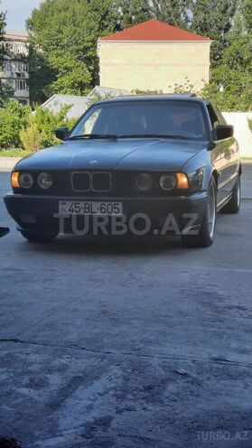 BMW 520 1990, 250,000 km - 2.0 л - Mingəçevir