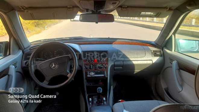 Mercedes C 250 1999, 286,000 km - 2.5 л - Bakı