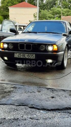 BMW 520 1990, 250,000 km - 2.0 л - Mingəçevir