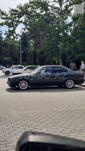 BMW 520 1990, 250,000 km - 2.0 л - Mingəçevir