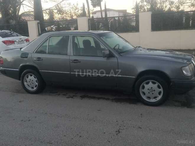 Mercedes E 200 1991, 289,000 km - 2.0 l - Quba