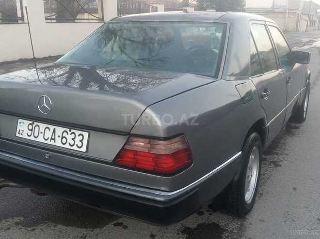 Mercedes E 200 1991, 289,000 km - 2.0 l - Quba