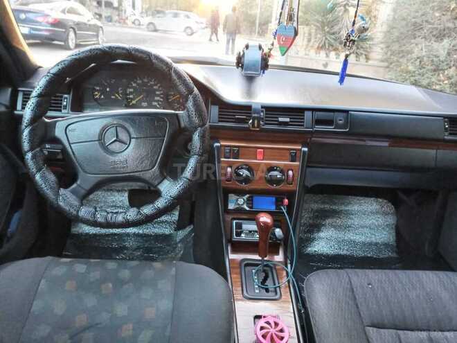 Mercedes E 300 1992, 425,000 km - 3.0 l - Bakı