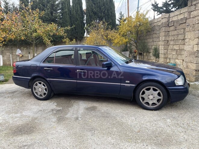 Mercedes C 180 1995, 380,000 km - 1.8 l - Bakı