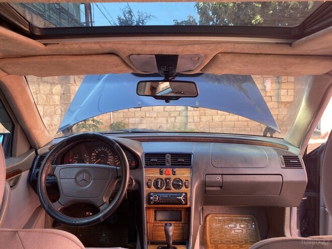 Mercedes C 180 1995, 380,000 km - 1.8 l - Bakı