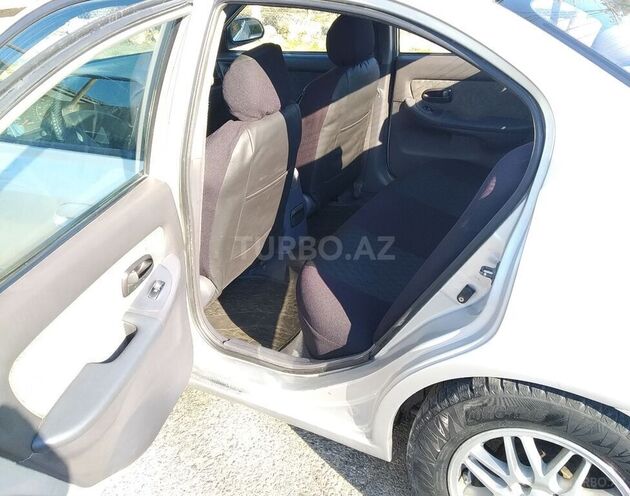 Hyundai Elantra 2001, 326,000 km - 2.0 l - Bakı