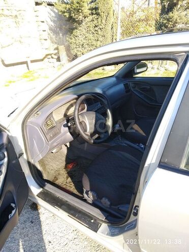 Hyundai Elantra 2001, 326,000 km - 2.0 l - Bakı